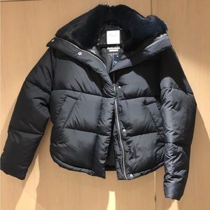 BNWT Abercrombie & Fitch - Elevated Mini Puffer Jacket